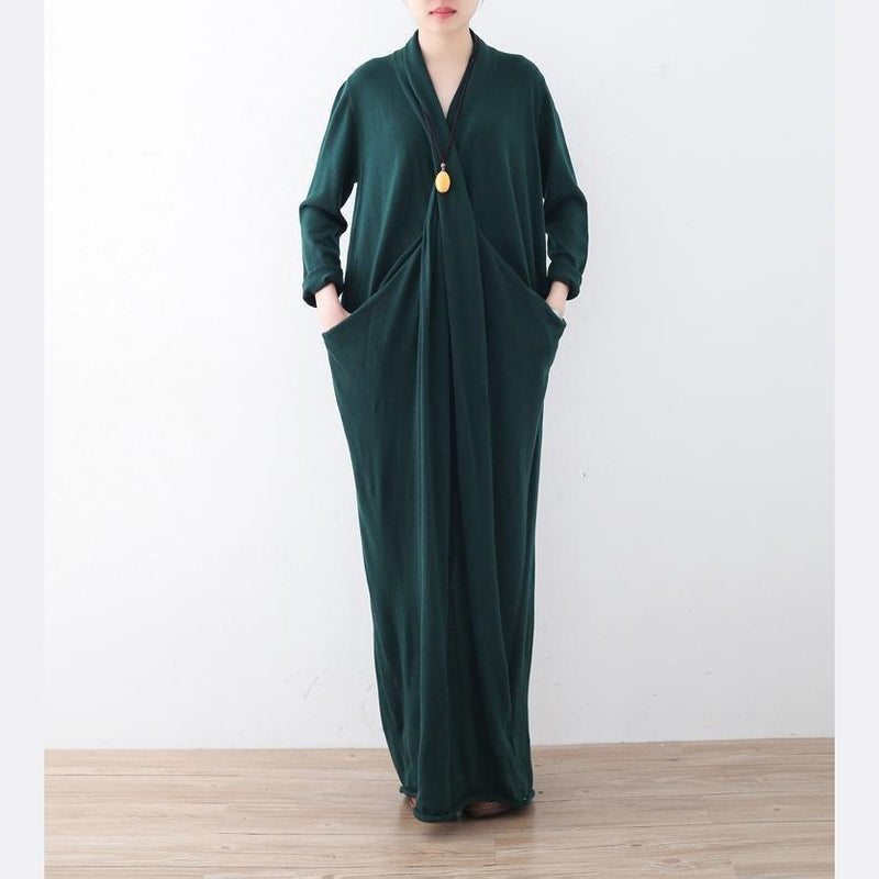 Well Tailored Sweater with a Graceful Silhouette