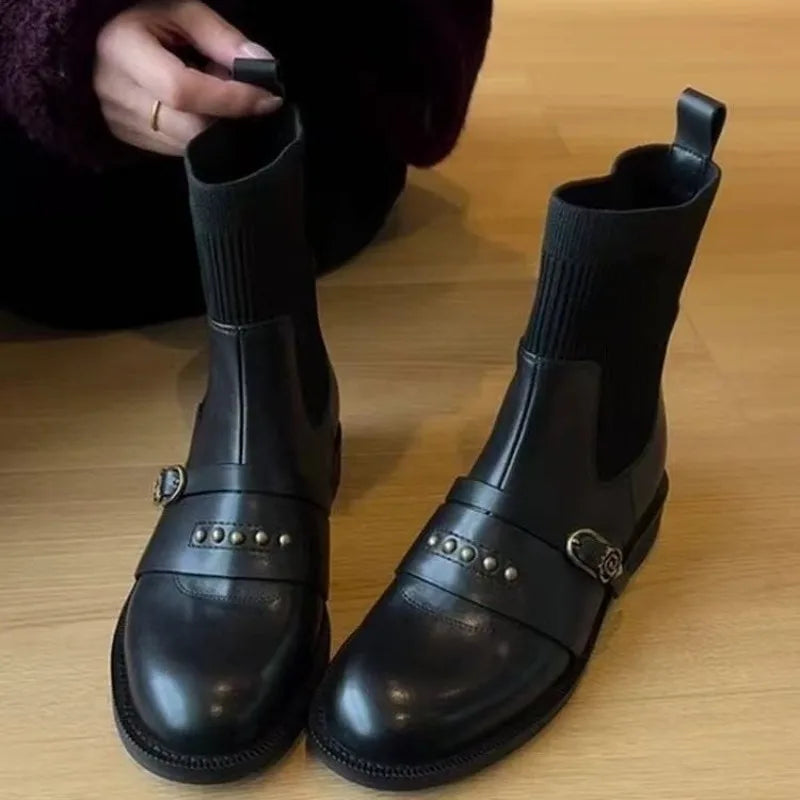 Graceful Orthopedic Boots for Modern Look