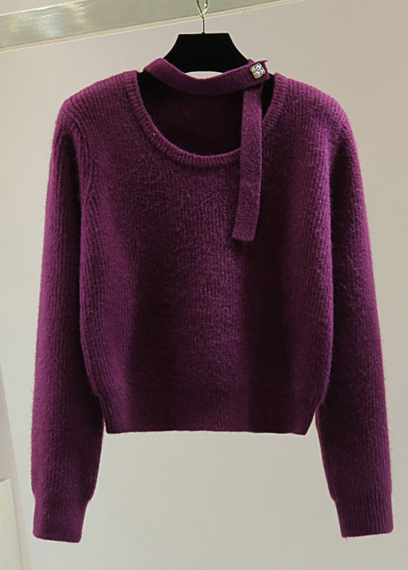 Classic Vintage Sweater with a Flattering Fit