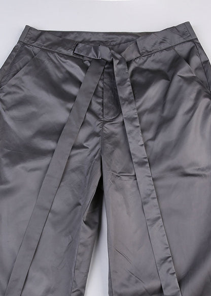 Well Tailored Pants with a Graceful Silhouette