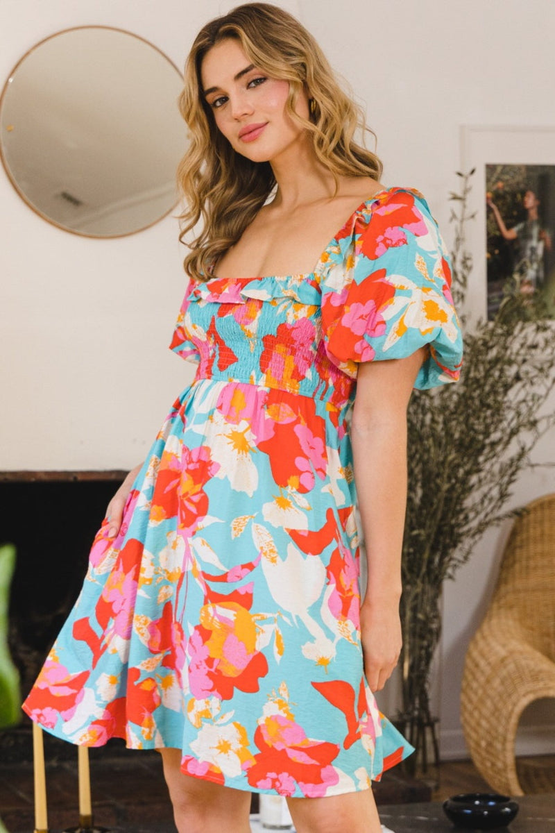 Gracefully Styled Dress for Any Occasion