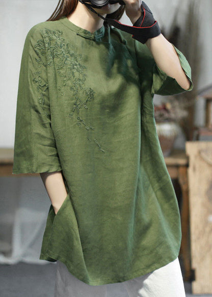 A Vintage Style Top with Delicate Timeless Details