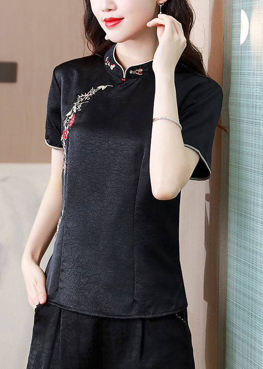 Beautifully Finished Top in a Timeless Design