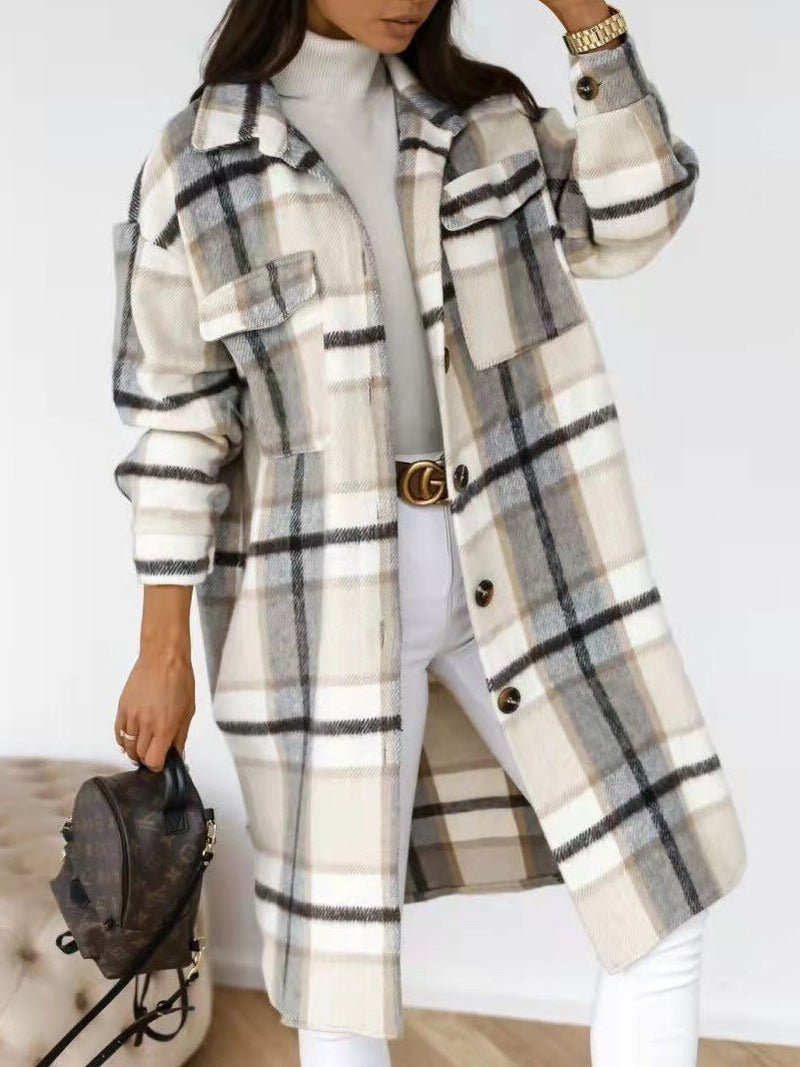 Beautifully Finished Coat in a Timeless Design