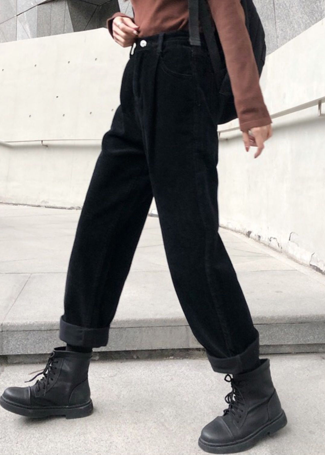 Sophisticated Pants with a Clean Classic Look