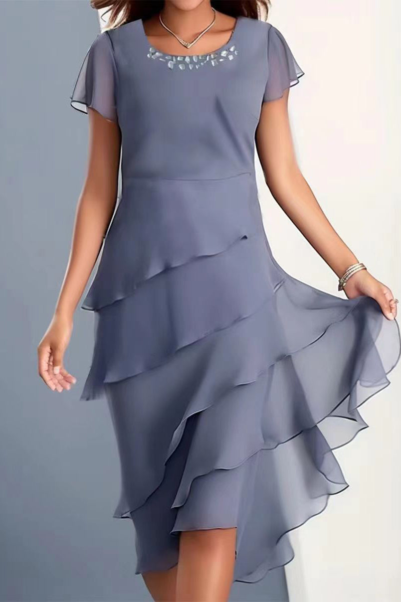Well Tailored Dress with a Graceful Silhouette