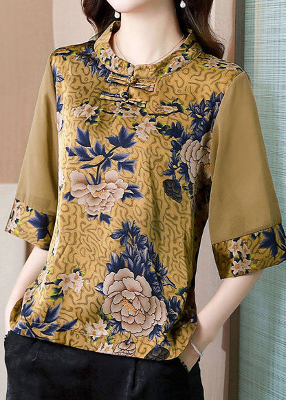Classic Vintage Top with a Flattering Fit