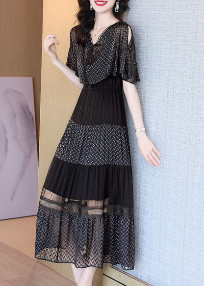 Beautifully Finished Dress in a Timeless Design