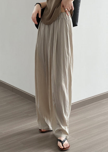 Well Tailored Pants with a Graceful Silhouette