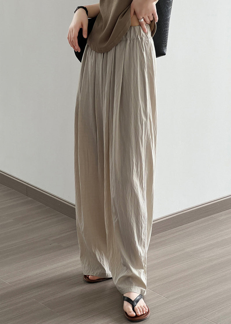 Well Tailored Pants with a Graceful Silhouette