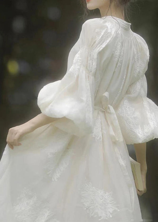 Beautifully Crafted Dress in a Classic Style
