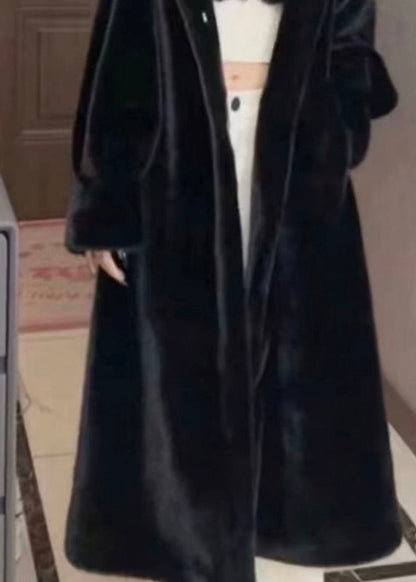 Gracefully Styled Coat for Any Occasion