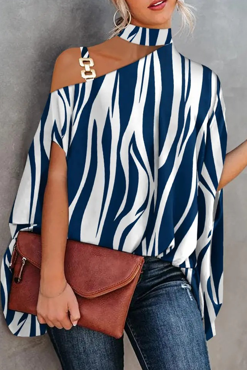Classic Vintage Top with a Flattering Fit