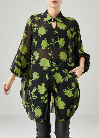 Classic Vintage Shirt with a Flattering Fit