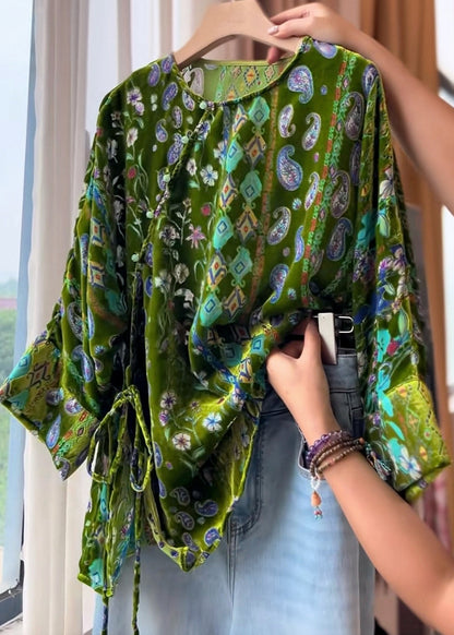 A Vintage Style Top with Delicate Timeless Details