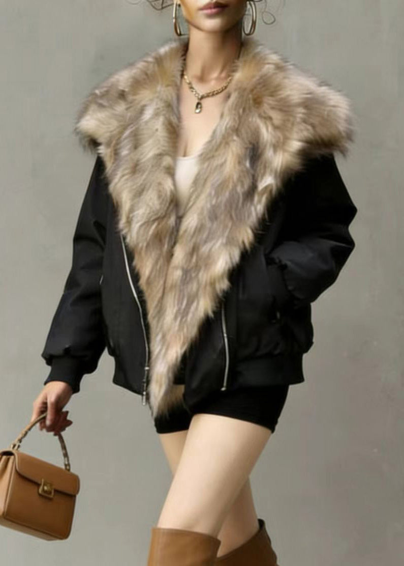 Elegantly Styled Coat for Everyday Wear