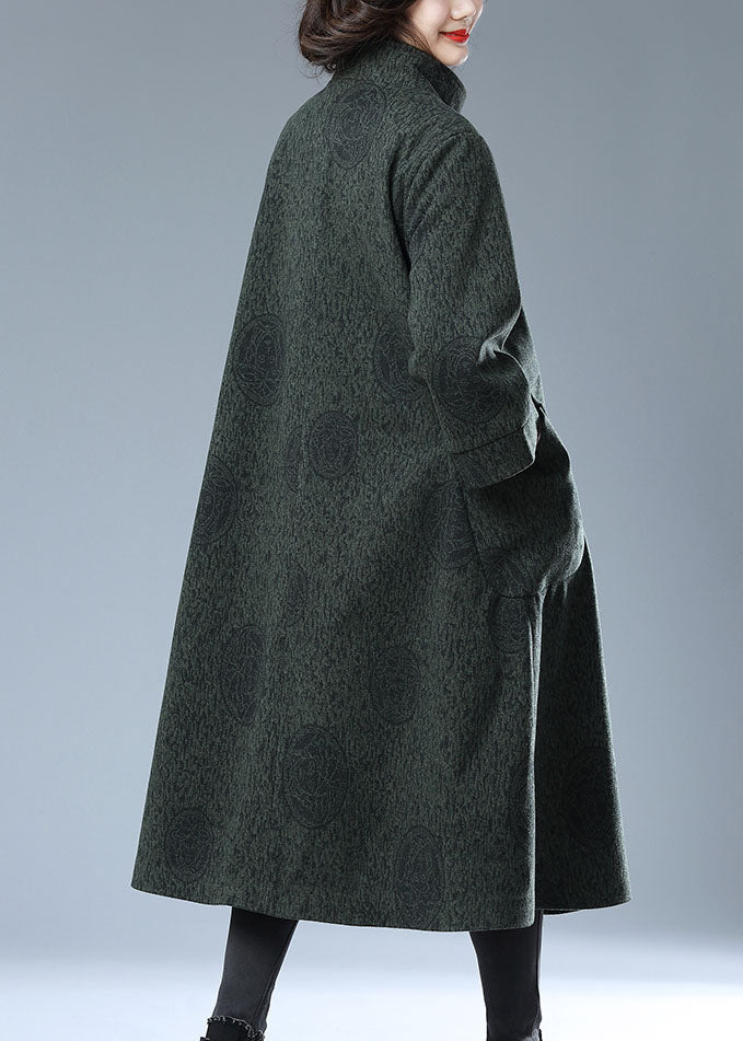 Classic Vintage Coat with a Flattering Fit