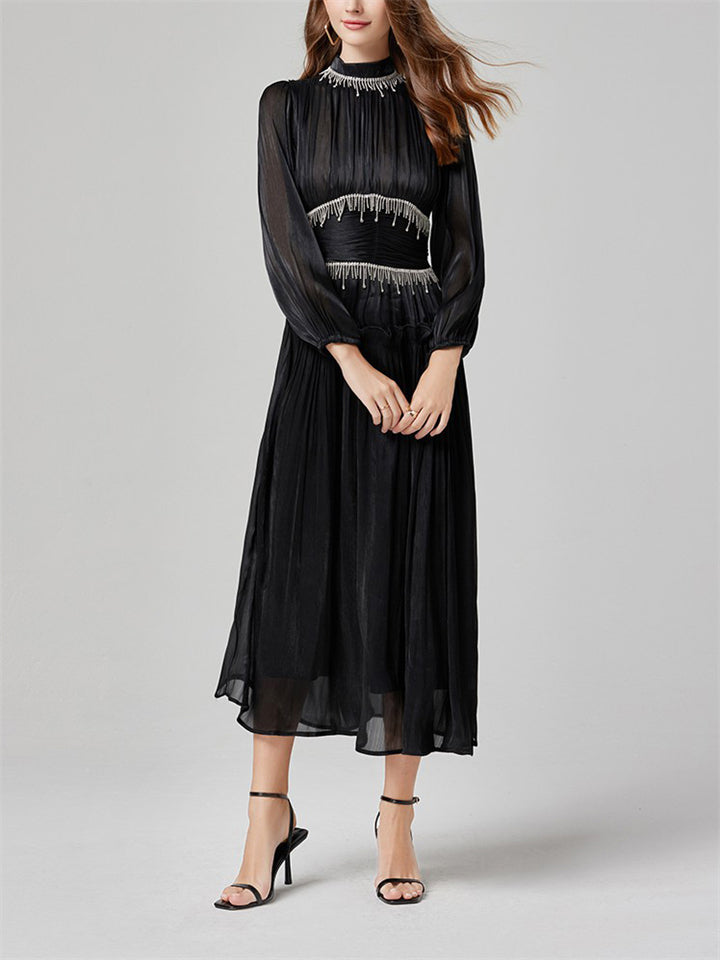 Beautifully Finished Dress in a Timeless Design