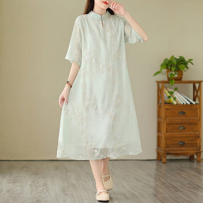 Beautifully Crafted Dress in a Classic Style