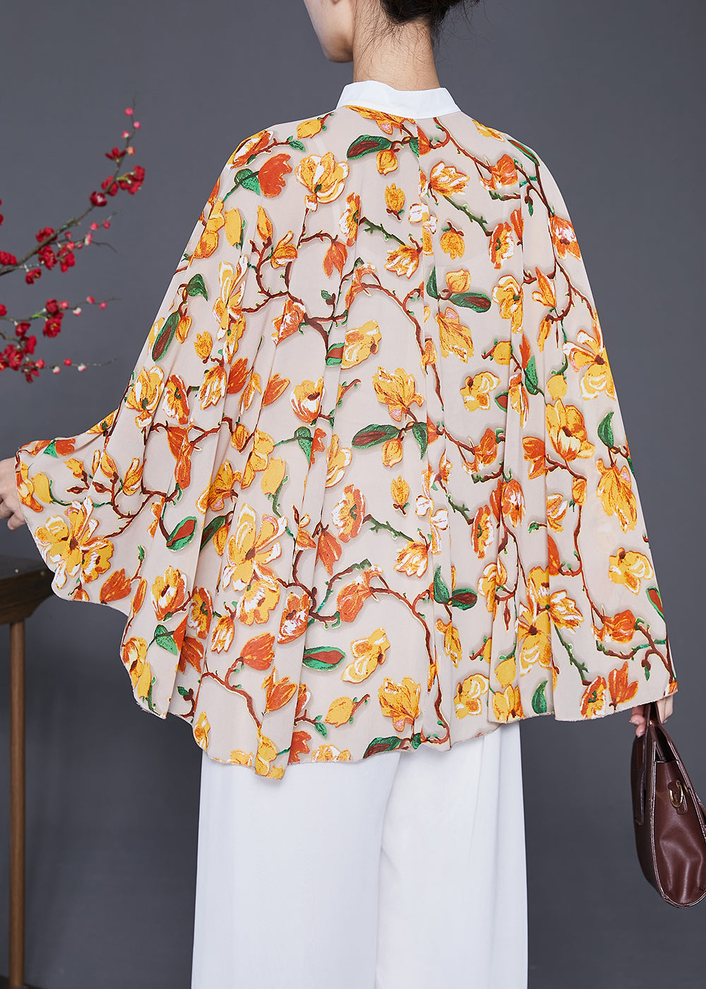 Beautifully Crafted Blouse in a Classic Style