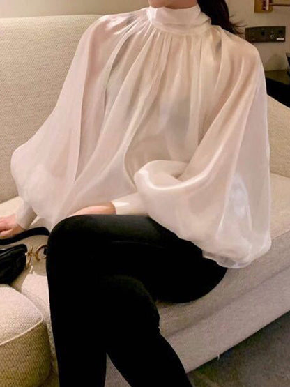 Classic Vintage & Enduringly Stylish Blouse