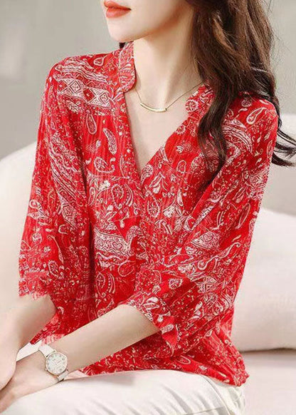 Beautifully Finished Blouse in a Timeless Design