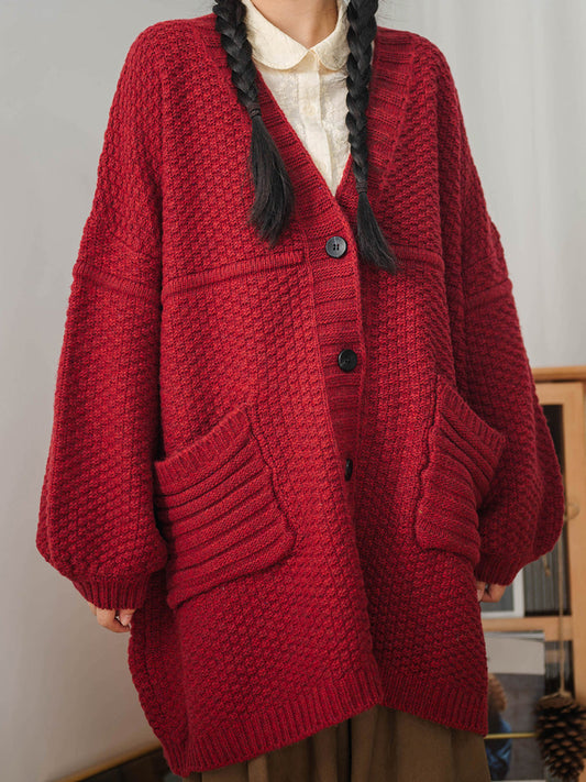 Well Tailored Sweater with a Graceful Silhouette