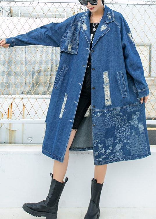Well Tailored Coat with a Graceful Silhouette