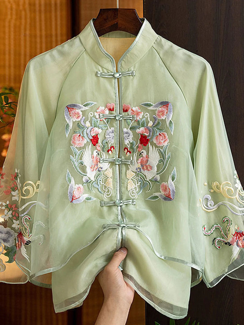 Polished Top with an Effortless Classic Look