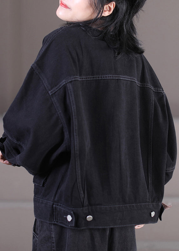 Elegantly Styled Coat for Everyday Wear