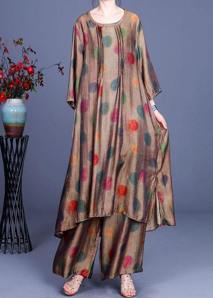 Gracefully Styled Garment for Any Occasion