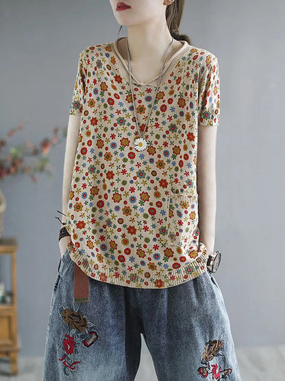 Classic Vintage Sweater with a Flattering Fit