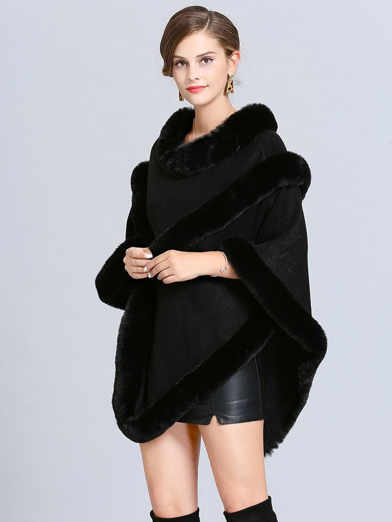 Beautifully Finished Coat in a Timeless Design