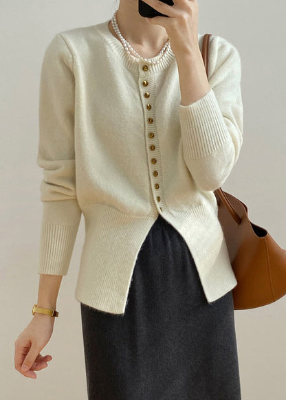 Classic Vintage Cardigan with a Flattering Fit