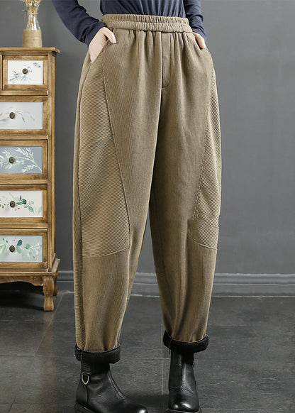 Well Tailored Pants with a Graceful Silhouette