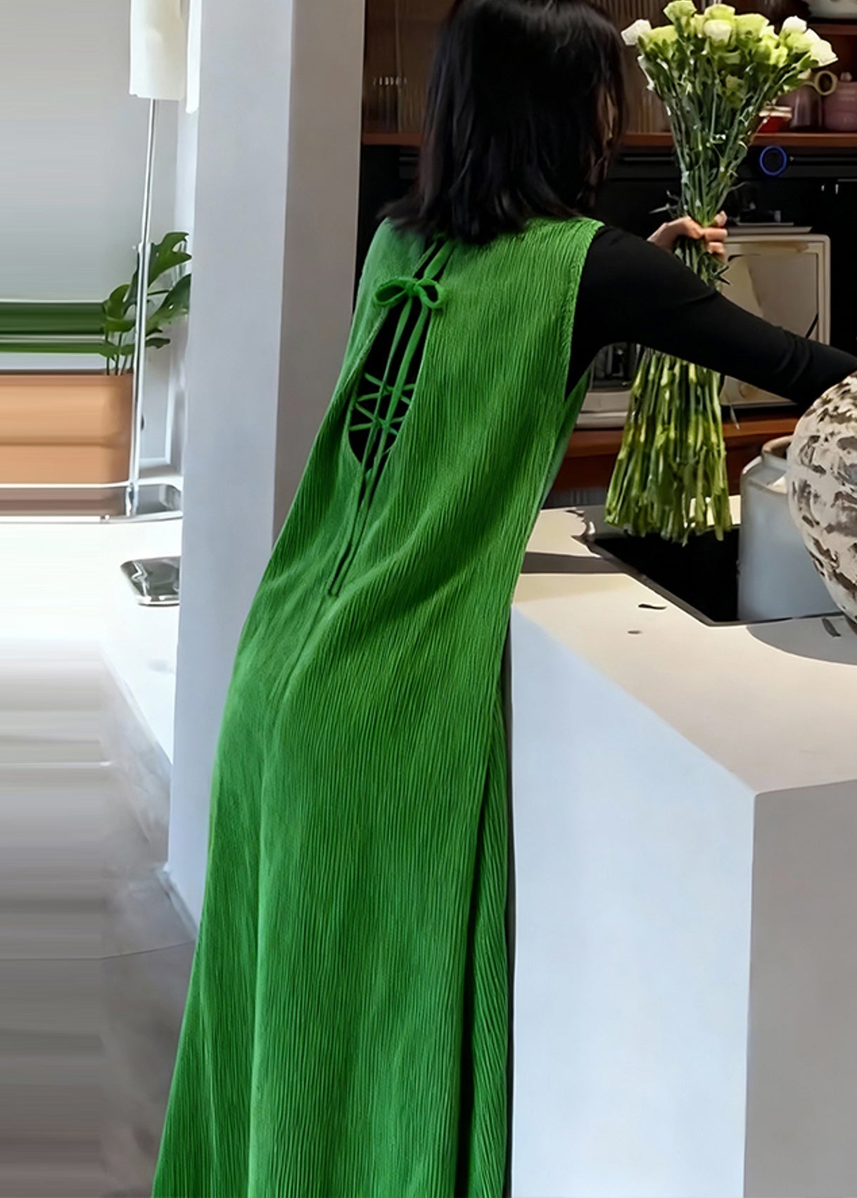 Well Tailored Dress with a Graceful Silhouette