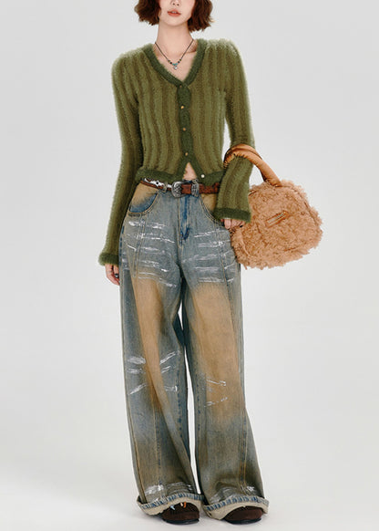 Beautifully Crafted Cardigan in a Classic Style
