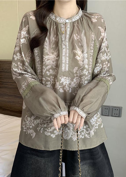 Effortlessly Elegant Blouse with a Timeless Design