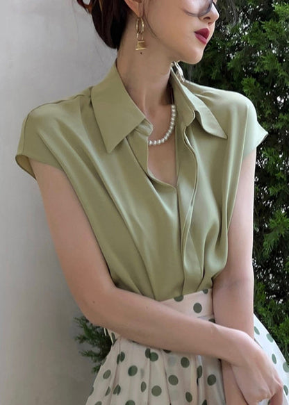 Well Tailored Shirt with a Graceful Silhouette