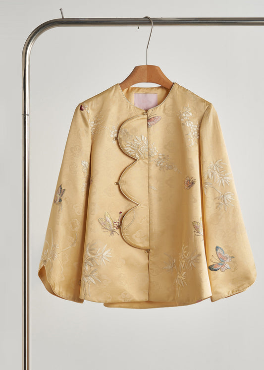 Elegantly Styled Coat for Everyday Wear