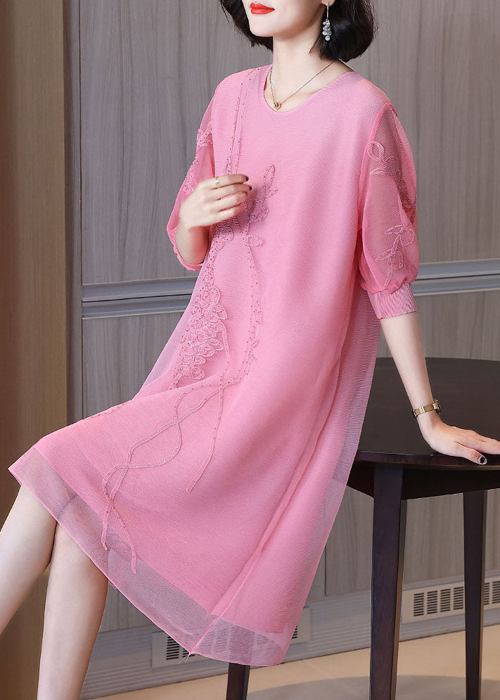 Beautifully Finished Dress in a Timeless Design