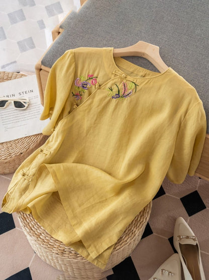 Classic Vintage Top with a Flattering Fit