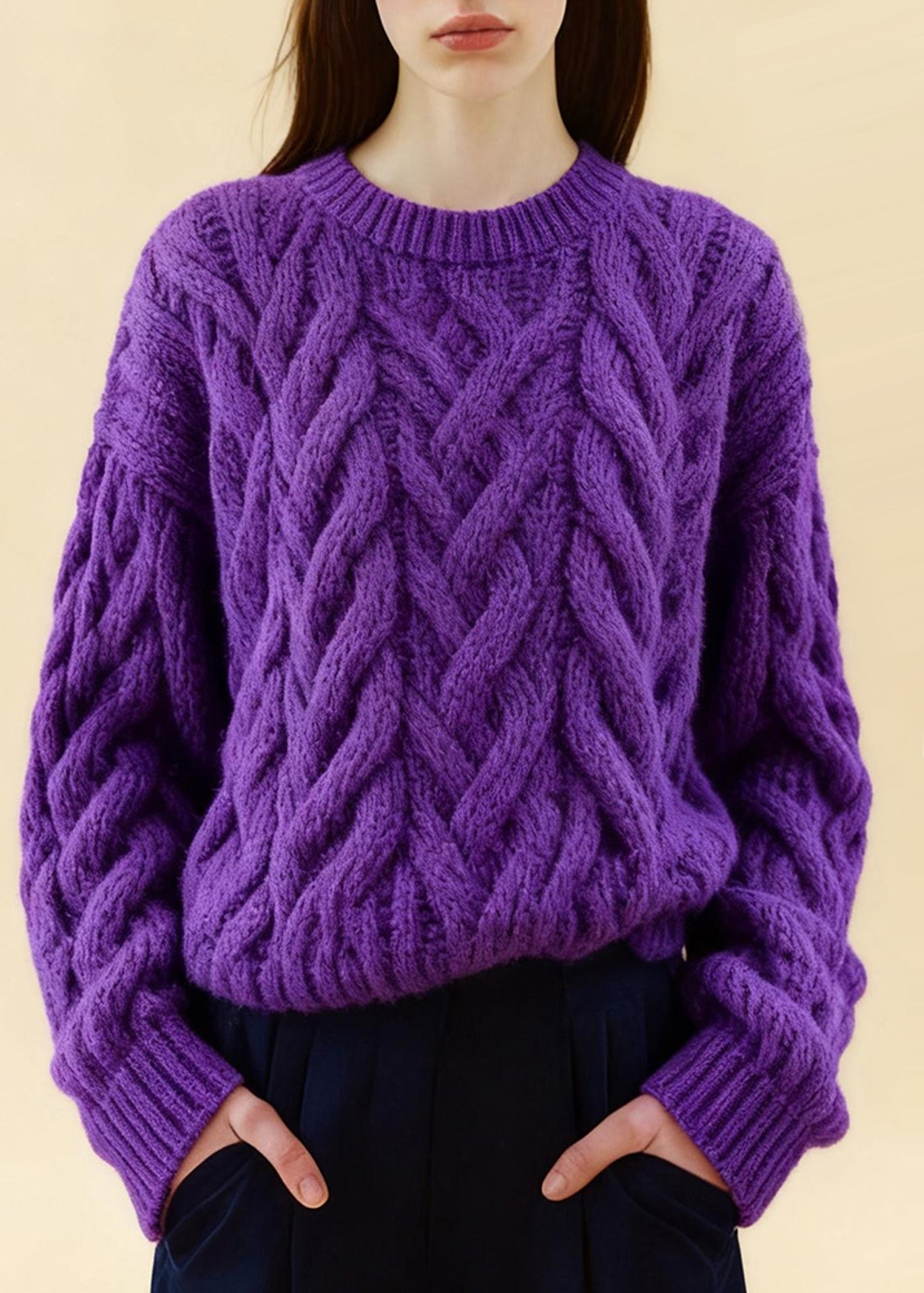 Well Tailored Sweater with a Graceful Silhouette