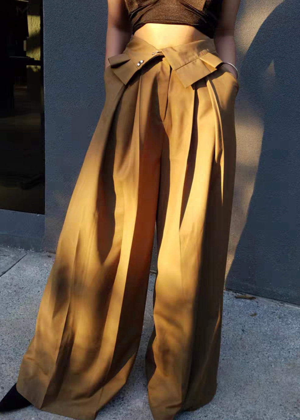Classic Vintage Pants with a Flattering Fit