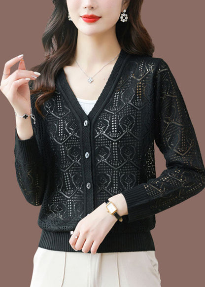 Effortlessly Elegant Cardigan with a Timeless Design
