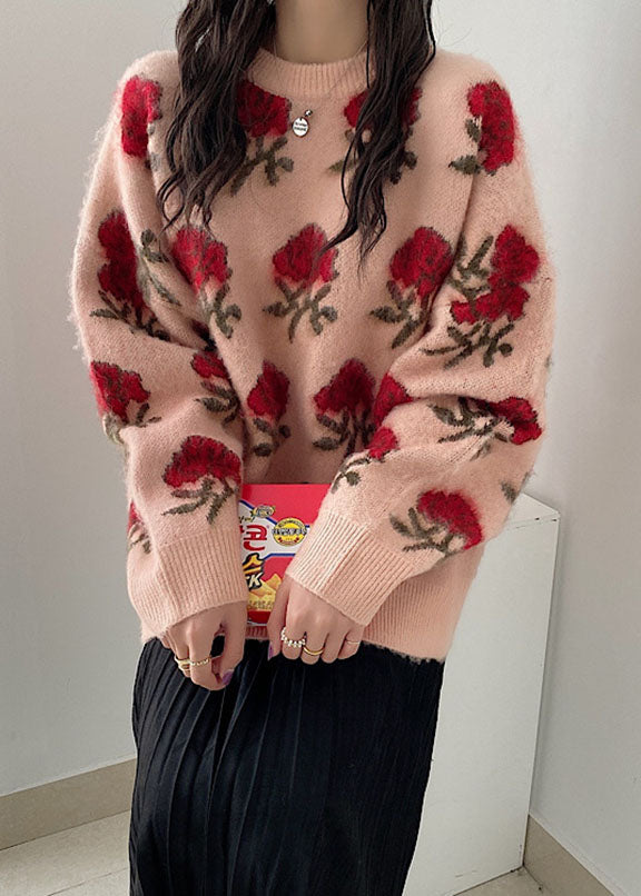 Well Tailored Sweater with a Graceful Silhouette
