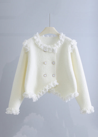 Beautifully Finished Coat in a Timeless Design