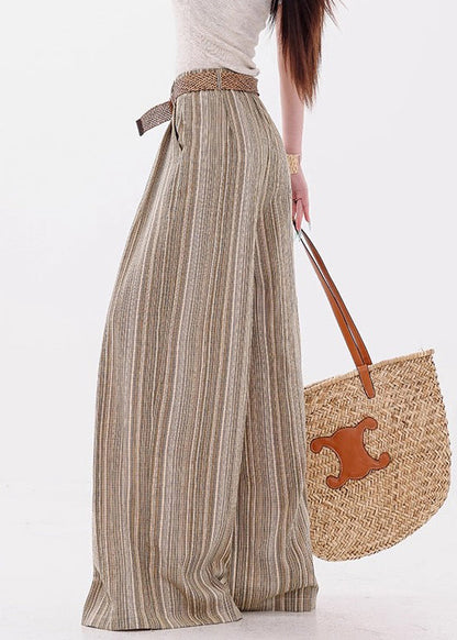 Effortlessly Elegant Pants with a Timeless Design
