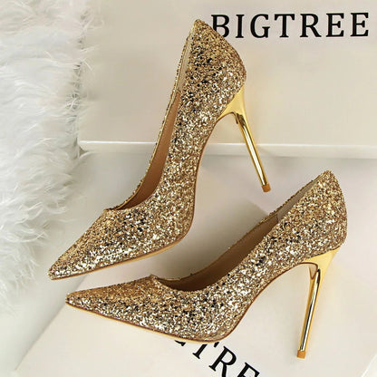Chic Orthopedic Heels with Unique Design