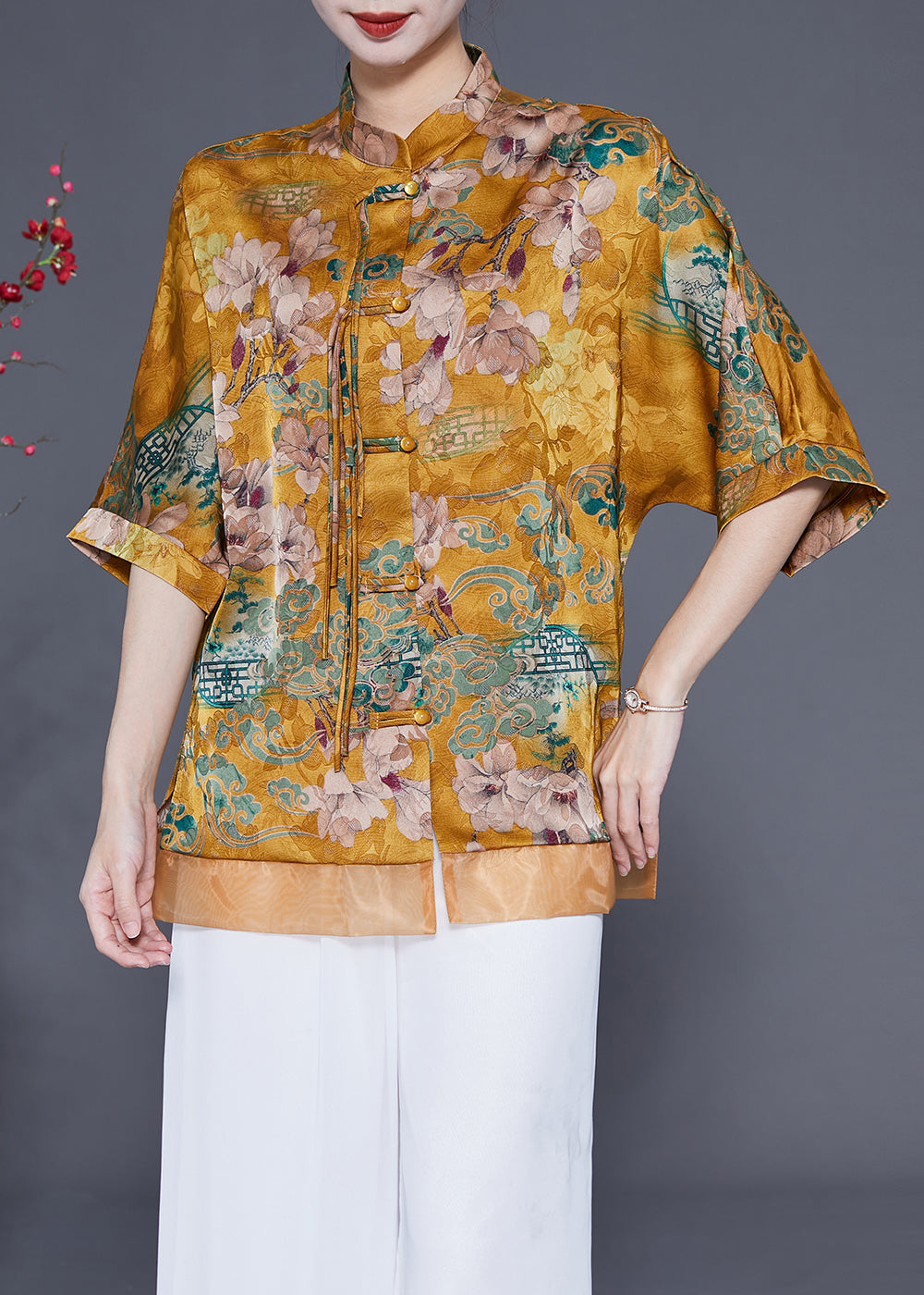 Polished Blouse with an Effortless Classic Look